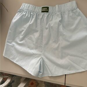 daily drills resort poplin light blue shorts